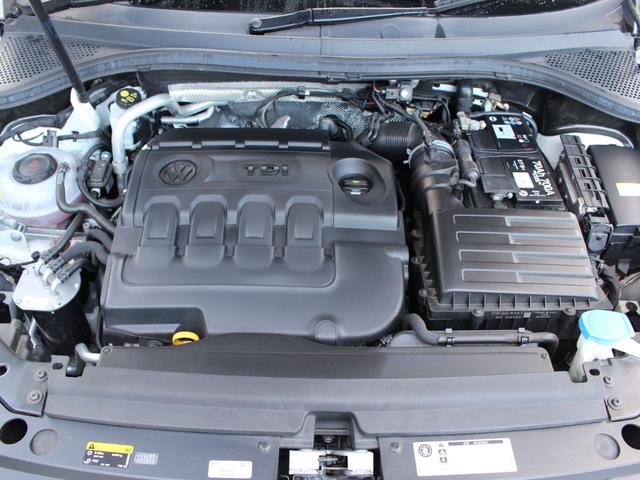 ティグアン ＴＤＩ　４モーション　ハイライン　純正ディスプロ　ヘッドＵＰＤ　全周囲カメラ　前後ドラレコ　走行ＴＶ　ＡＣＣ　ＣａｒＰｌａｙ　ＥＴＣ　ＬＥＤヘッド　前後シートヒーター　電動トランク（7枚目）