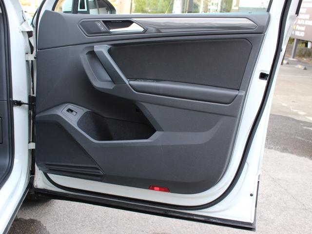 ティグアン ＴＤＩ　４モーション　ハイライン　純正ディスプロ　ヘッドＵＰＤ　全周囲カメラ　前後ドラレコ　走行ＴＶ　ＡＣＣ　ＣａｒＰｌａｙ　ＥＴＣ　ＬＥＤヘッド　前後シートヒーター　電動トランク（25枚目）