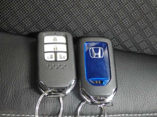 ハイブリッド・Gホンダセンシング ホンダ無料保証2年付き 元試乗車 禁煙 前後ドラレコ アルミ 地デジ クルーズコントロール 衝突軽減 LEDヘッドライト Bカメ ナビTV メモリーナビ ETC スマートキー キーレス 盗難防止装置(18枚目)