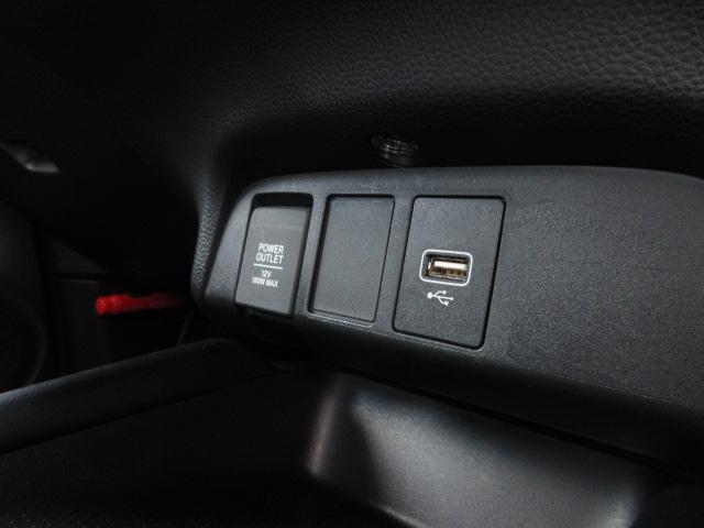 フィット ｅ：ＨＥＶホーム　禁煙車　元レンタカー　コネクト対応ナビ　リアカメラ　ＢＴオーディオ　センシング　フルセグ　Ｃセンサー　整備記録簿　ワンオーナ　リヤカメラ　サイドＳＲＳ　ＬＥＤヘッドランプ　スマートキー　ナビＴＶ（16枚目）