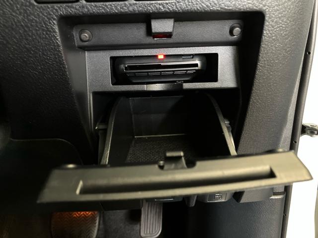 ヴェルファイア ２．５ＺＧエディション　禁煙　インテリジェントクリアランスソナー　電子パーキング　サンルーフ　ムーンルーフ　電動シート　スマートキー　クルコン　後カメラ　ＷＳＲ　フルセグテレビ　パワーシート　スマキー　クルーズコントロール（13枚目）