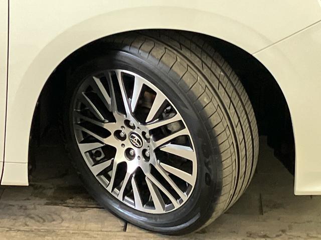 ヴェルファイア ２．５ＺＧエディション　禁煙　インテリジェントクリアランスソナー　電子パーキング　サンルーフ　ムーンルーフ　電動シート　スマートキー　クルコン　後カメラ　ＷＳＲ　フルセグテレビ　パワーシート　スマキー　クルーズコントロール（18枚目）