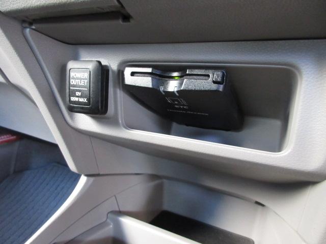 インサイト Ｇ　禁煙車　ＣＤ　ＦＭ　ＡＭ　ＵＳＢ　ＡＵＸ　キーレスエントリー　ＥＴＣ　ＰＷ　ＷＳＲＳ　メンテナンスノート　１オーナー　エアバック　パワステ　ＡＵＴＯエアコン　ＡＢＳ　アイドリングストップ車（3枚目）