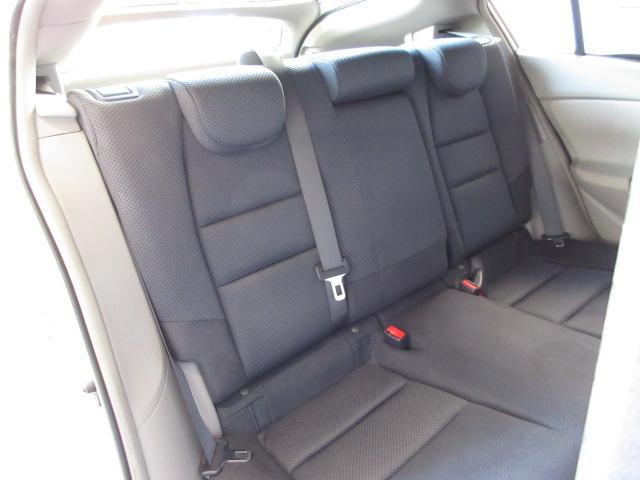 インサイト Ｇ　禁煙車　ＣＤ　ＦＭ　ＡＭ　ＵＳＢ　ＡＵＸ　キーレスエントリー　ＥＴＣ　ＰＷ　ＷＳＲＳ　メンテナンスノート　１オーナー　エアバック　パワステ　ＡＵＴＯエアコン　ＡＢＳ　アイドリングストップ車（12枚目）