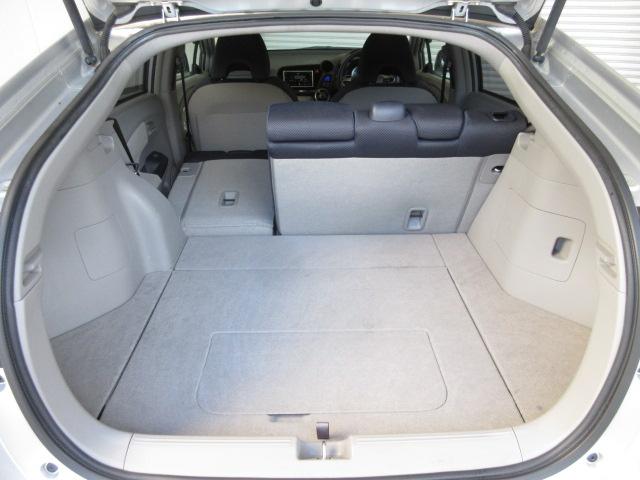 インサイト Ｇ　禁煙車　ＣＤ　ＦＭ　ＡＭ　ＵＳＢ　ＡＵＸ　キーレスエントリー　ＥＴＣ　ＰＷ　ＷＳＲＳ　メンテナンスノート　１オーナー　エアバック　パワステ　ＡＵＴＯエアコン　ＡＢＳ　アイドリングストップ車（14枚目）