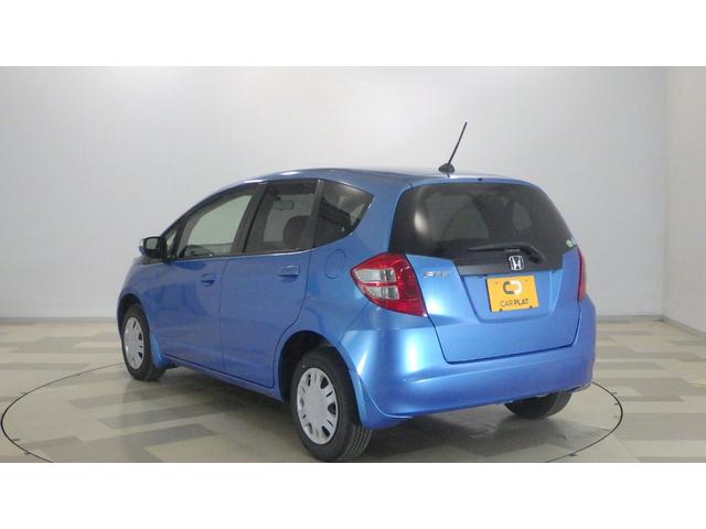 フィット Ｌ　禁煙車　ＤＶＤ再生　エアコン　キーレス　リアカメラ　ＥＴＣ付き　ＡＢＳ　ナビＴＶ　パワーウィンドウ　デュアルエアバック　パワーステアリング　ワンセグ　エアバック　ＨＤＤナビ（18枚目）