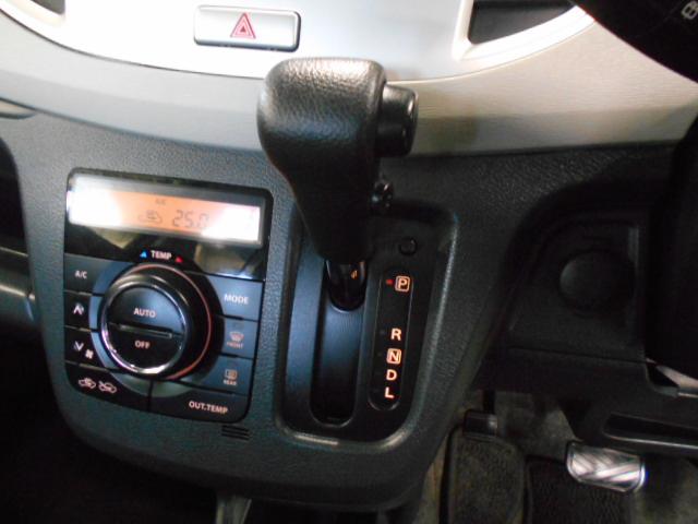 ワゴンＲ ＦＸ　禁煙車純正ナビ　キーレスエントリー　運転駅シートヒーター　ＥＴＣ　ＣＤ　ワンセグＴＶ　シ－トヒ－タ－　ナビＴＶ　Ａストップ　盗難防止　ＡＵＴＯエアコン　Ｗエアバッグ　ＡＢＳ　エアバック　パワーウィンド（6枚目）