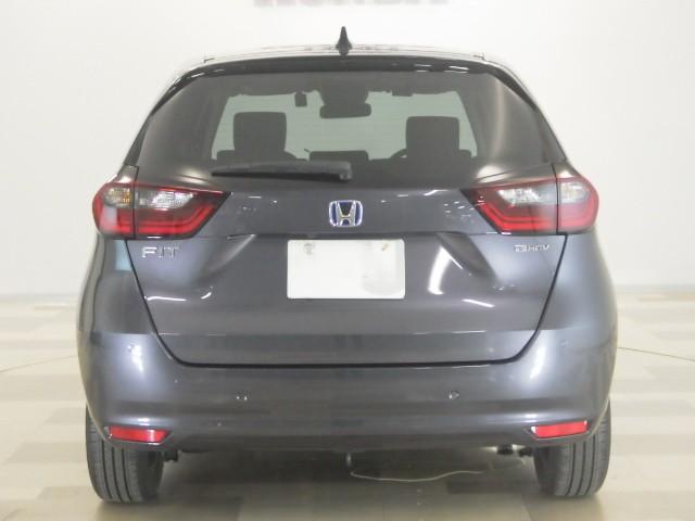 フィット ｅ：ＨＥＶホーム　禁煙車　前後誤発進抑制機能　クリソナ　助手席エアバッグ　運転席エアバッグ　アイドリングストップ　ＬＥＤライト　バックカメラ　ＡＢＳ　サイドエアバッグ　オートクルーズコントロール　フルセグＴＶ　記録簿（26枚目）