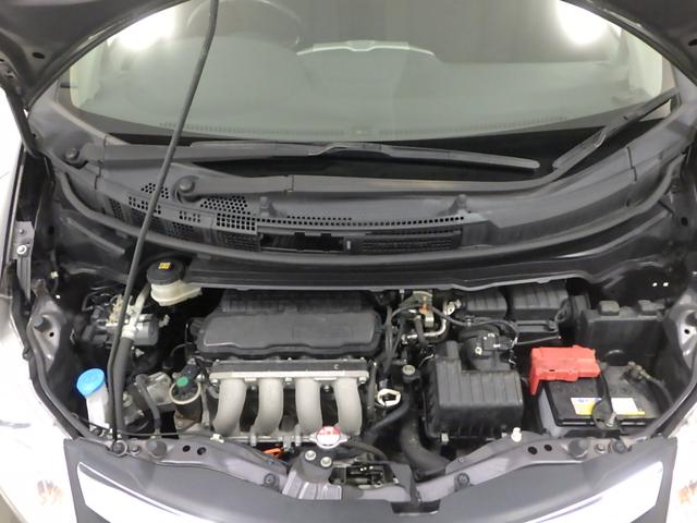 フリード Ｇジャストセレクション　禁煙車　メモリーナビ　リア両側パワースライドドア　ディスチャージヘッドライト　リアカメラ　スマートキー　フルセグＴＶ　ブルートゥース音楽　ミュージックラック　ブルートゥース音楽　ＥＴＣ　ＶＳＡ　イモビ（12枚目）