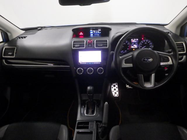 ＸＶ ２．０ｉ－Ｌアイサイト　禁煙車　カロッツェリアメモリーナビ　リアカメラ　ブルートゥース音楽　ディスチャージヘッドライト　　スマートキー　ＥＴＣ　ＤＶＤ／ＣＤ　フルセグＴＶ　パドルシフト　スマキ　１オナ　自動追従　Ｂカメ　ＰＷ（11枚目）