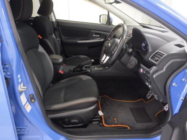 ＸＶ ２．０ｉ－Ｌアイサイト　禁煙車　カロッツェリアメモリーナビ　リアカメラ　ブルートゥース音楽　ディスチャージヘッドライト　　スマートキー　ＥＴＣ　ＤＶＤ／ＣＤ　フルセグＴＶ　パドルシフト　スマキ　１オナ　自動追従　Ｂカメ　ＰＷ（13枚目）