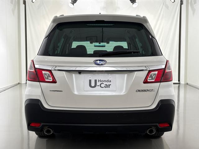 エクシーガクロスオーバー７ モダンスタイル　ケンウッドメモリーナビ　リアカメラ　ＥＴＣ　スマートキー　サイドカーテンエアバッグ　ディスチャージヘッドライト　ＤＶＤ／ＣＤ　ブルートゥース音楽　フルセグＴＶ　シートヒーター　パワーシート　アイサイト（5枚目）