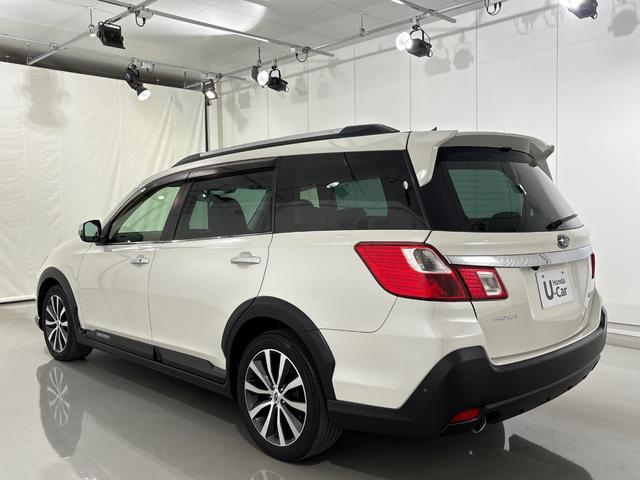 エクシーガクロスオーバー７ モダンスタイル　ケンウッドメモリーナビ　リアカメラ　ＥＴＣ　スマートキー　サイドカーテンエアバッグ　ディスチャージヘッドライト　ＤＶＤ／ＣＤ　ブルートゥース音楽　フルセグＴＶ　シートヒーター　パワーシート　アイサイト（6枚目）