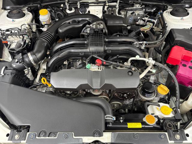 エクシーガクロスオーバー７ モダンスタイル　ケンウッドメモリーナビ　リアカメラ　ＥＴＣ　スマートキー　サイドカーテンエアバッグ　ディスチャージヘッドライト　ＤＶＤ／ＣＤ　ブルートゥース音楽　フルセグＴＶ　シートヒーター　パワーシート　アイサイト（28枚目）