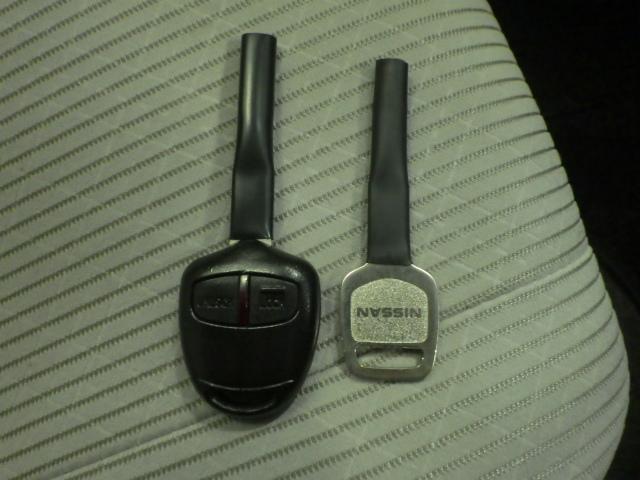 デイズ J 禁煙車 Wエアバッグ ABS キーレスキー CDチューナー  ETC 横滑り防止装置付 レーダーB WSRS パワーウィンド キーフリー ワンオーナー車 記録簿有り SRS PS AC(8枚目)