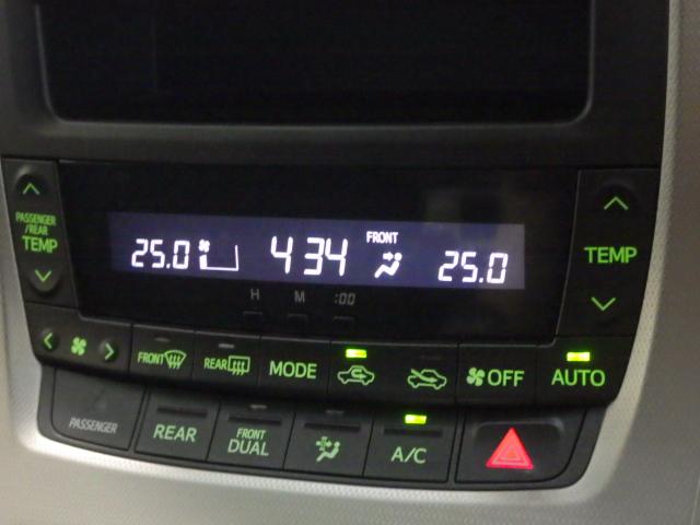 アルファード ２４０Ｓ　禁煙車　ＳＤナビゲーション　リアカメラ　スマートキー　リア両側パワースライドドア　ディスチャージヘッドライト　サイドカーテンエアバッグ　ＥＴＣ　フルセグＴＶ　ＤＶＤ／ＣＤ　フルセグＴＶ　ＶＳＡ　記録簿（9枚目）