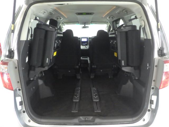 アルファード ２４０Ｓ　禁煙車　ＳＤナビゲーション　リアカメラ　スマートキー　リア両側パワースライドドア　ディスチャージヘッドライト　サイドカーテンエアバッグ　ＥＴＣ　フルセグＴＶ　ＤＶＤ／ＣＤ　フルセグＴＶ　ＶＳＡ　記録簿（16枚目）