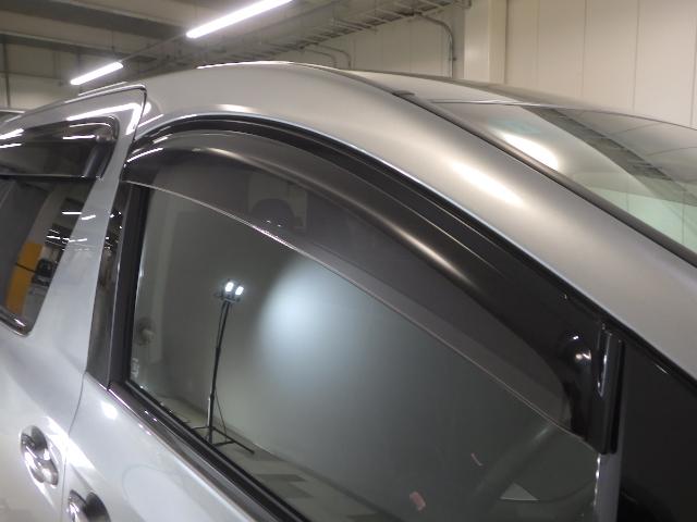 アルファード ２４０Ｓ　禁煙車　ＳＤナビゲーション　リアカメラ　スマートキー　リア両側パワースライドドア　ディスチャージヘッドライト　サイドカーテンエアバッグ　ＥＴＣ　フルセグＴＶ　ＤＶＤ／ＣＤ　フルセグＴＶ　ＶＳＡ　記録簿（24枚目）