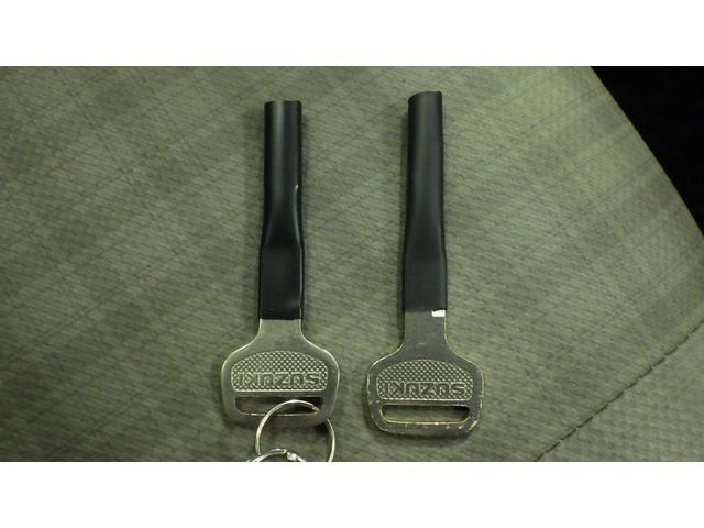 エブリイ PA 禁煙車 マニュアルエアコン ハロゲンヘッドライト FM AM キーレスエントリーシステム フロントパワーウインドウ 両側スライド フルフラットシート エアバック 助手席エアバック 1オーナー パワステ(10枚目)