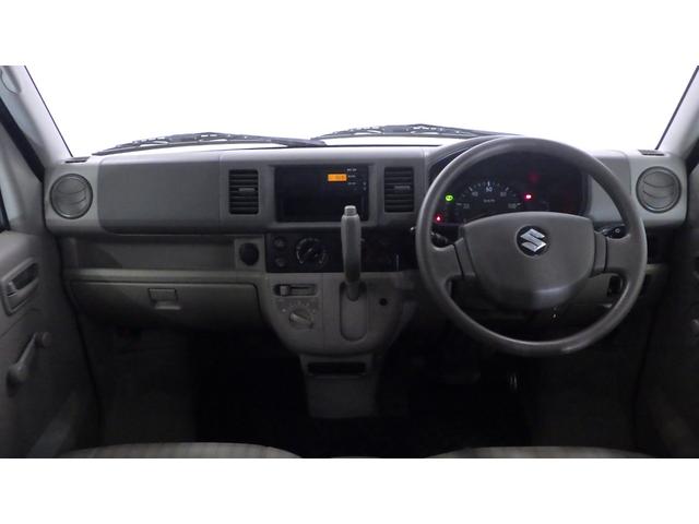 エブリイ PA 禁煙車 マニュアルエアコン ハロゲンヘッドライト FM AM キーレスエントリーシステム フロントパワーウインドウ 両側スライド フルフラットシート エアバック 助手席エアバック 1オーナー パワステ(11枚目)