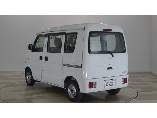 エブリイ PA 禁煙車 マニュアルエアコン ハロゲンヘッドライト FM AM キーレスエントリーシステム フロントパワーウインドウ 両側スライド フルフラットシート エアバック 助手席エアバック 1オーナー パワステ(19枚目)