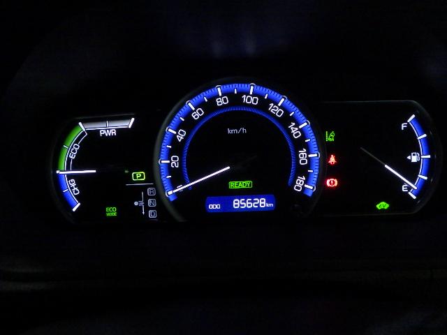 ヴォクシー ハイブリッドV 禁煙車 全方位カメラ 純9インチナビ リア席11インチモニター 左右パワスラ シートヒーター クルコン スマートエントリーシステム 全周囲カメラ スマートキープッシュスタート 盗難防止アラーム PS(11枚目)