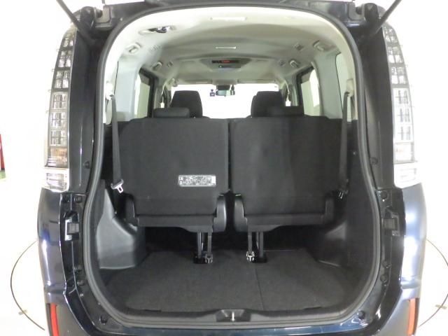 ヴォクシー ハイブリッドV 禁煙車 全方位カメラ 純9インチナビ リア席11インチモニター 左右パワスラ シートヒーター クルコン スマートエントリーシステム 全周囲カメラ スマートキープッシュスタート 盗難防止アラーム PS(20枚目)