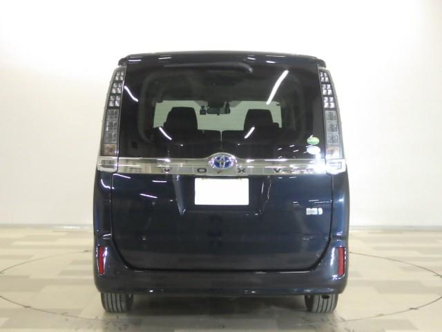 ヴォクシー ハイブリッドV 禁煙車 全方位カメラ 純9インチナビ リア席11インチモニター 左右パワスラ シートヒーター クルコン スマートエントリーシステム 全周囲カメラ スマートキープッシュスタート 盗難防止アラーム PS(27枚目)