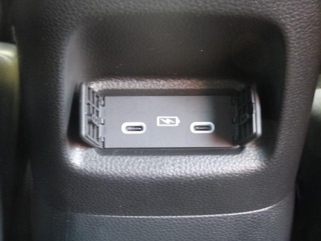 フィット e:HEVホーム 禁煙車 デモカー使用車 前ドラレコ ホンダセンシング ナビ リアカメラ スマートキー 前後誤発進抑制機能 助手席エアバッグ 運転席エアバッグ フルフラット ACC 車線維持支援システム 電格ミラー(19枚目)