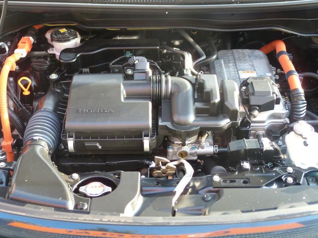 フィット e:HEVホーム 禁煙車 デモカー使用車 前ドラレコ ホンダセンシング ナビ リアカメラ スマートキー 前後誤発進抑制機能 助手席エアバッグ 運転席エアバッグ フルフラット ACC 車線維持支援システム 電格ミラー(22枚目)