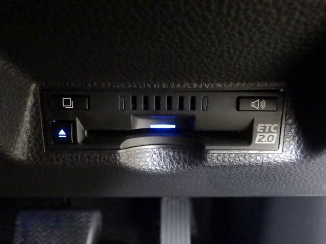 ヤリスクロス ハイブリッドＧ　禁煙車　メモリーナビ　スマートキー　パワーシート　パワーテールゲート　ＬＥＤヘッドライト　シートヒーター　ＥＴＣ　リアカメラ　ブルートゥース音楽　アルミホイール　トヨタセーフティーセンス　ＥＳＣ（6枚目）