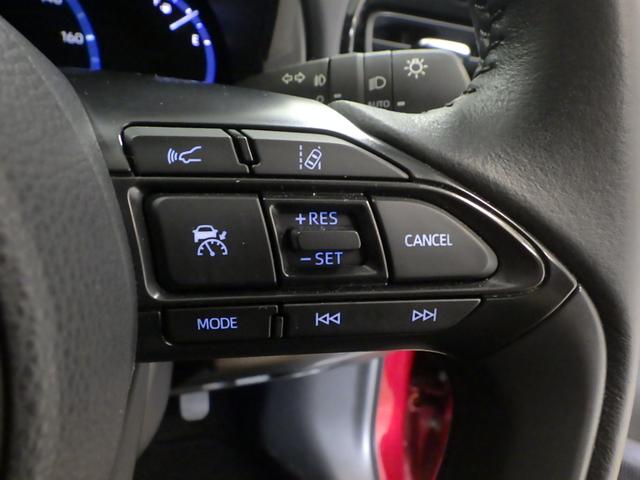 ヤリスクロス ハイブリッドＧ　禁煙車　メモリーナビ　スマートキー　パワーシート　パワーテールゲート　ＬＥＤヘッドライト　シートヒーター　ＥＴＣ　リアカメラ　ブルートゥース音楽　アルミホイール　トヨタセーフティーセンス　ＥＳＣ（8枚目）