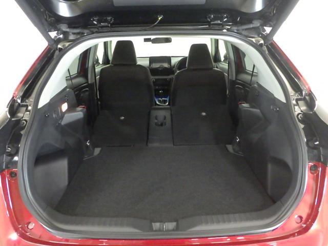 ヤリスクロス ハイブリッドＧ　禁煙車　メモリーナビ　スマートキー　パワーシート　パワーテールゲート　ＬＥＤヘッドライト　シートヒーター　ＥＴＣ　リアカメラ　ブルートゥース音楽　アルミホイール　トヨタセーフティーセンス　ＥＳＣ（21枚目）