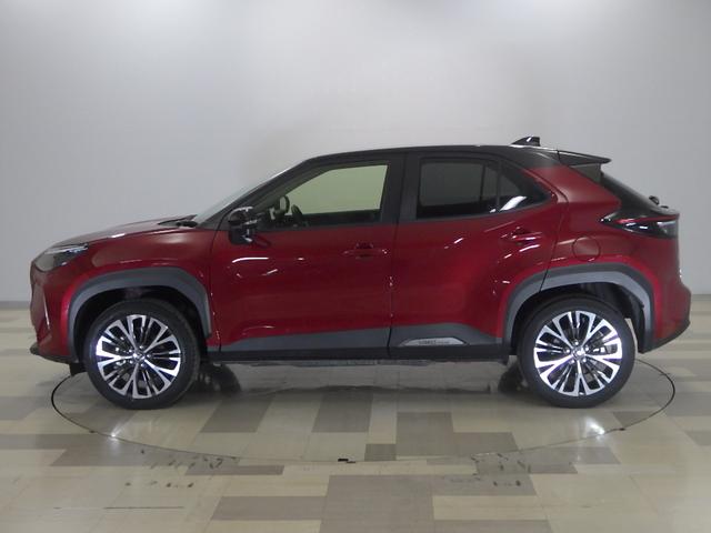 ヤリスクロス ハイブリッドＧ　禁煙車　メモリーナビ　スマートキー　パワーシート　パワーテールゲート　ＬＥＤヘッドライト　シートヒーター　ＥＴＣ　リアカメラ　ブルートゥース音楽　アルミホイール　トヨタセーフティーセンス　ＥＳＣ（22枚目）