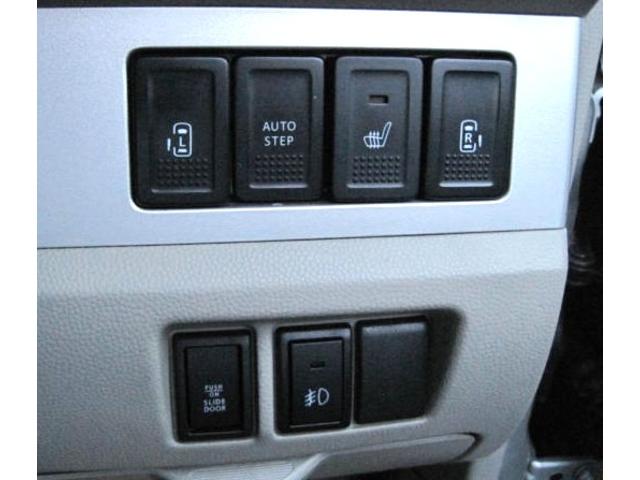 エブリイワゴン ＰＺターボスペシャル　４ＷＤ　リア両側パワースライドドア　ＥＴＣ　ディスチャージヘッドライト　シートヒーター　アルミホイール　ＣＤチューナー　左右電動スライドドア　タ－ボ　Ｗエアバッグ　ワイヤレスキー　パワーウインド　ＰＳ（11枚目）