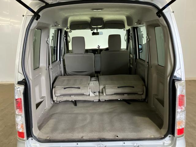 エブリイワゴン ＰＺターボスペシャル　４ＷＤ　リア両側パワースライドドア　ＥＴＣ　ディスチャージヘッドライト　シートヒーター　アルミホイール　ＣＤチューナー　左右電動スライドドア　タ－ボ　Ｗエアバッグ　ワイヤレスキー　パワーウインド　ＰＳ（21枚目）