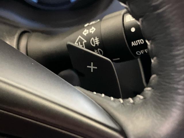 レヴォーグ 1.6GTアイサイトスマートエディション パワーシート シートヒーター 全車速追従クルコン アクティブレーンキープ 誤発進抑制 8インチナビ Rカメラ ETC アクセスキー バックガイドモニター 衝突軽減B オートクルーズ 禁煙 LEDライト(16枚目)