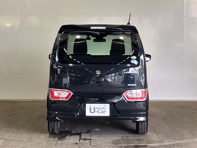 ワゴンR ハイブリッドFZ パナソニックSDナビゲーション マルチビューカメラ ETC スマートキー 運転席シートヒーター ブルートゥース音楽 ミュージックラック DVD/CD フルセグTV デュアルセンスブレーキサポート 禁煙(6枚目)