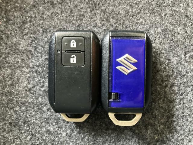 ワゴンR ハイブリッドFZ パナソニックSDナビゲーション マルチビューカメラ ETC スマートキー 運転席シートヒーター ブルートゥース音楽 ミュージックラック DVD/CD フルセグTV デュアルセンスブレーキサポート 禁煙(10枚目)