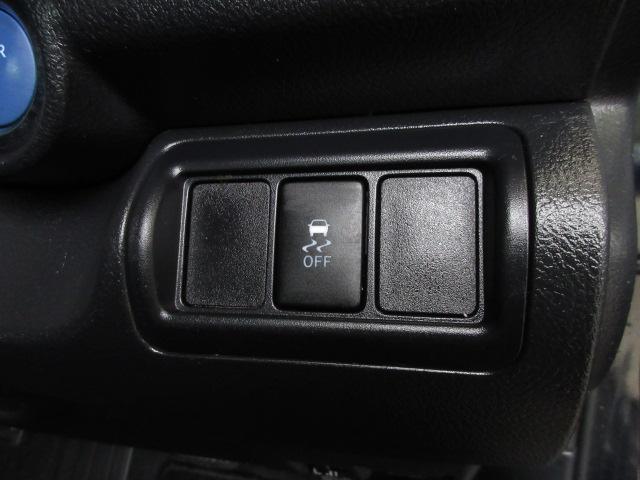 カムリ ハイブリッドGパッケージ 禁煙車 1オーナ VSC 記録簿あり 地デジ イモビ DVD再生機能 オートクルーズコントロール サイドエアバック ナビ&TV AC ETC車載器 パワーウインドウ キーフリー Bカメラ エアバッグ(9枚目)