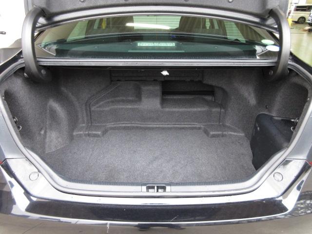 カムリ ハイブリッドGパッケージ 禁煙車 1オーナ VSC 記録簿あり 地デジ イモビ DVD再生機能 オートクルーズコントロール サイドエアバック ナビ&TV AC ETC車載器 パワーウインドウ キーフリー Bカメラ エアバッグ(16枚目)