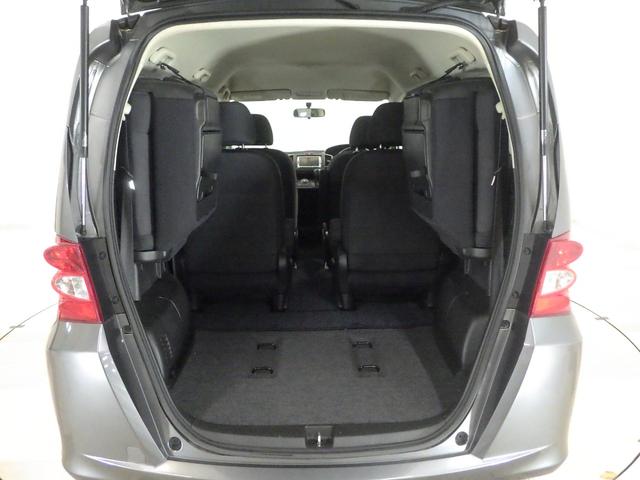 フリード Ｇジャストセレクション　禁煙車　ＳＳＤナビゲーション　リア左側パワースライドドア　ディスチャージヘッドライト　リアカメラ　ＤＶＤ／ＣＤ　ワンセグＴＶ　ＥＴＣ　Ｂモニター　定期点検記録簿　ワンオナ　助手席エアバッグ　１セグ（13枚目）