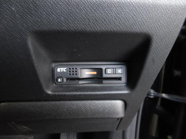 ステップワゴンスパーダ Ｚクールスピリット　禁煙車　リア両側パワースライドドア　スマートキー　ディスチャージヘッドライト　リアカメラ　クルーズコントロール　アルミホイール　ＥＴＣ　ＶＳＡ　バックカメ　ワンオーナー　キーフリー　横滑防止　パワステ（2枚目）