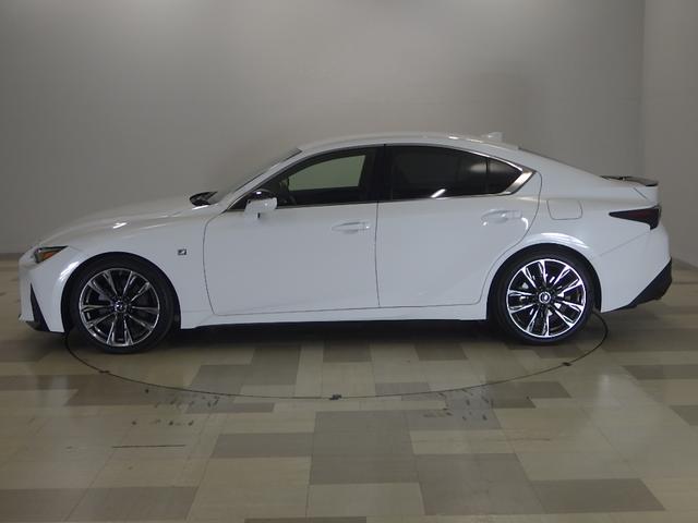 ＩＳ ＩＳ３００Ｆスポーツ　禁煙車　１オーナー　Ｐシート　シートヒーター　全周囲カメラ　クルコン　電子パーキング　ＡＨＢ　ＲＳＡ　タイヤ８分山　社外ドラレコ　バックＣ　横滑り防止装置　クリソナ　レザーシート　オートハイビーム（24枚目）