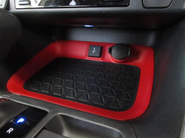 ＲＡＶ４ アドベンチャーオフロードパッケージ　ワンオーナー　メモリーナビ　マルチビューカメラ　サイドカーテン、ニーエアバッグ　ＬＥＤヘッドライト　スマートキー　パワーテールゲート　シートヒーター　クルーズコントロール　アルミホイール　ＡＡＣ　ＰＳ（10枚目）