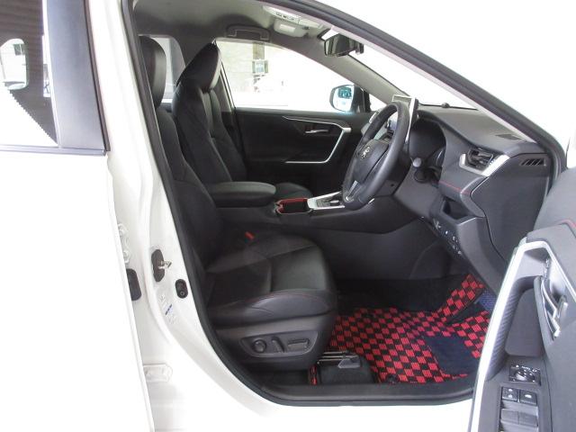 ＲＡＶ４ アドベンチャーオフロードパッケージ　ワンオーナー　メモリーナビ　マルチビューカメラ　サイドカーテン、ニーエアバッグ　ＬＥＤヘッドライト　スマートキー　パワーテールゲート　シートヒーター　クルーズコントロール　アルミホイール　ＡＡＣ　ＰＳ（12枚目）