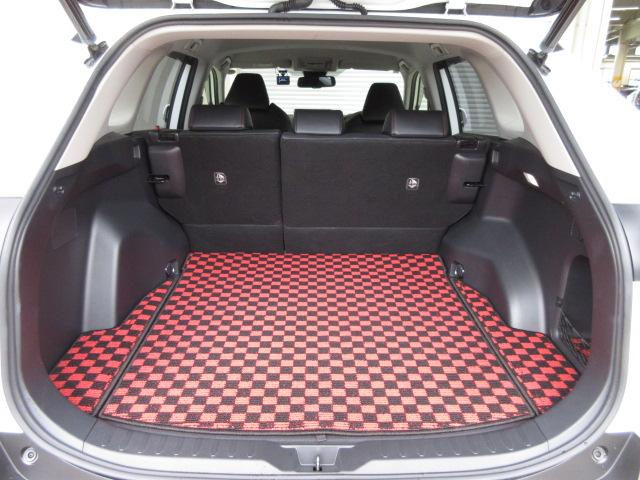 ＲＡＶ４ アドベンチャーオフロードパッケージ　ワンオーナー　メモリーナビ　マルチビューカメラ　サイドカーテン、ニーエアバッグ　ＬＥＤヘッドライト　スマートキー　パワーテールゲート　シートヒーター　クルーズコントロール　アルミホイール　ＡＡＣ　ＰＳ（15枚目）
