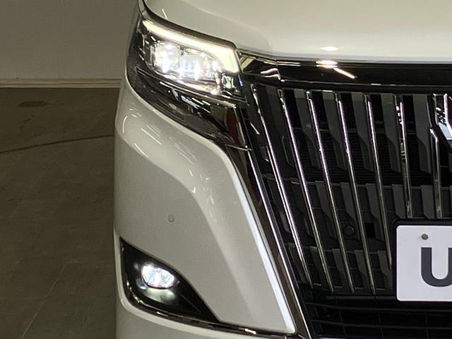 エスクァイア Giプレミアムパッケージブラックテーラード 禁煙 純正10intナビ リアカメラ ETC スマートキー リア両側電動スライドドア トヨタセーフティセンス クルーズコントロール シートヒーター ブルートゥース音楽 フルセグTV アルミホイール(19枚目)