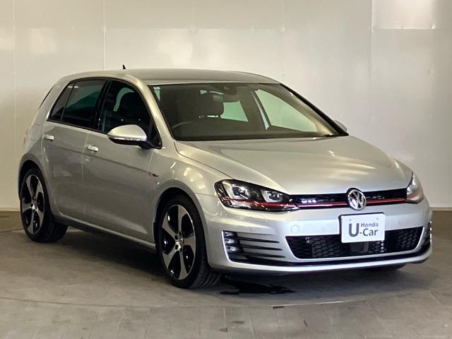 ゴルフGTI ベースグレード 禁煙 ワンオーナー車 DCCパッケージ アルミホイール 純正ナビ リアカメラ パドルシフト 18インチアルミ スマートキー サイドエアバック ETC ディスチャージヘッドライト ブルートゥース音楽(27枚目)