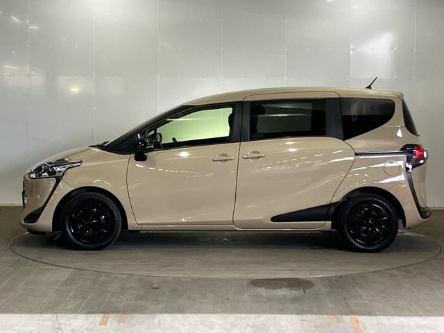 シエンタ ハイブリッドＧセーフティーエディションＩＩ　禁煙　ワンオーナー車　純正９ｉｎｔナビ　リアカメラ　両側電動スライドドア　トヨタセーフティセンス　追突被害軽減ブレーキ　レーンキープ　踏み間違い防止　ＨＤＭＩ　地デジ　シートヒーター　スマートキ（5枚目）